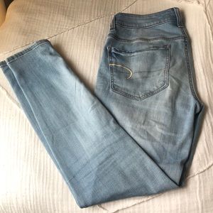 American Eagle Lightwash Jeans
